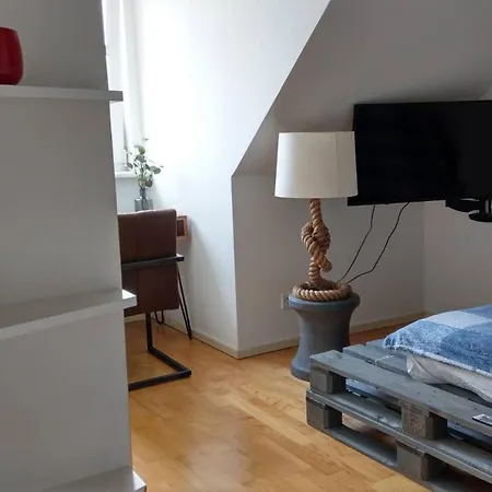 Central Flat W. Skylineview 10 Min To Fair/messe *